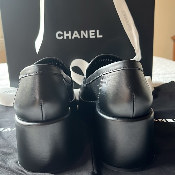 🌹CHANEL BLACK  LOAFERS🌹 NWT 🌹 - Picture 11 of 16